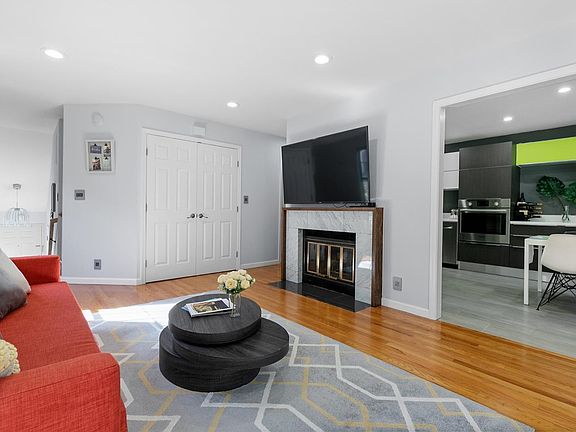 5th image of 2443 Rebecca Lynn Way