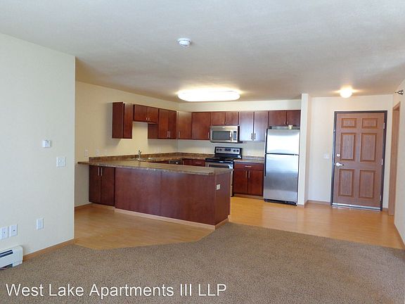 3rd image of 519 33rd Ave W APT 202