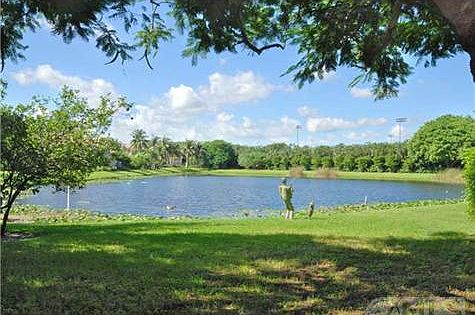 4th image of 5928 Vintage Oaks Cir