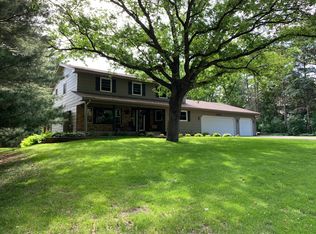 5430 Carlson Rd, Shoreview, MN 55126