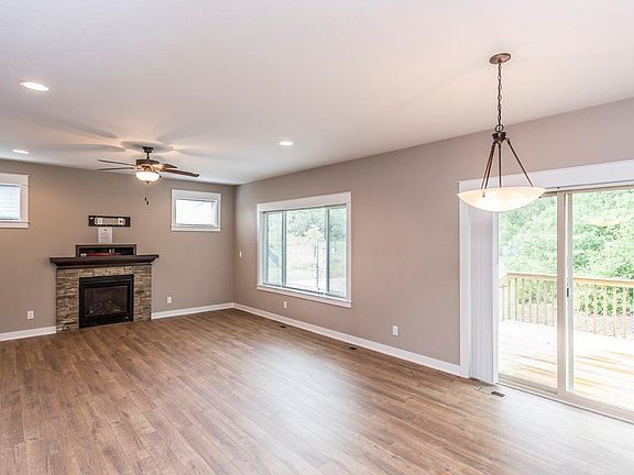 3rd image of 6316 Sudbury Ct
