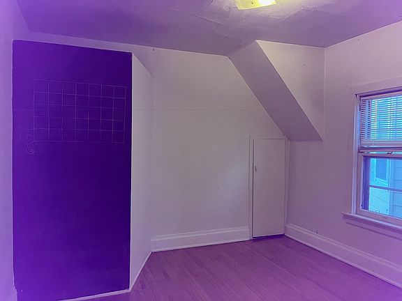 2nd image of 3260A N Newhall St #3260A