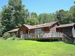 982 Fred Snow Rd, Becket, MA 01223