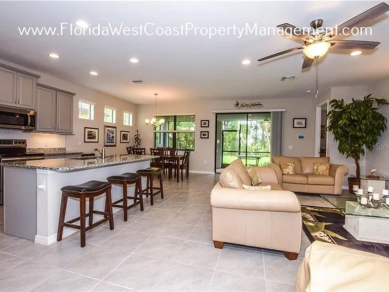 11960 Blazing Star Dr — Photo 3