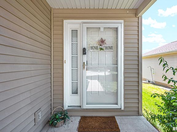 4th image of 2208 W Jubilee Ln