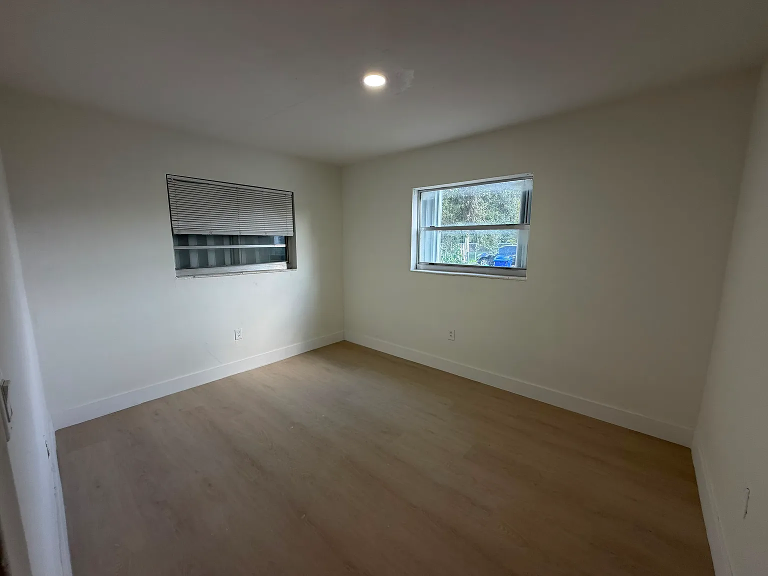 3 bed, $2,300 — Photo 1