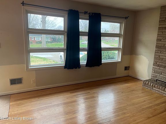 4th image of 3111 Pamela Way