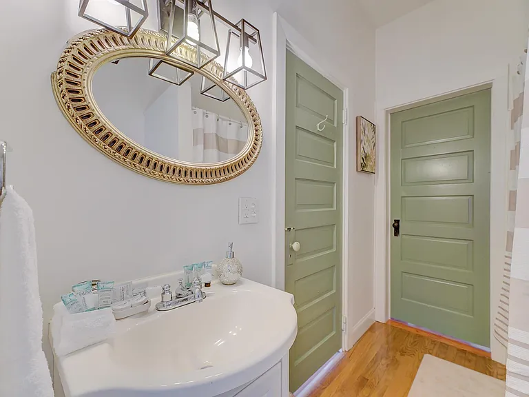 710 Heidt St — Photo 11