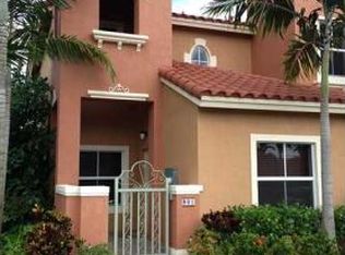 801 SW 143rd Ave, Pembroke Pines, FL 33027