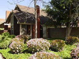 Captivating Curb Appeal!