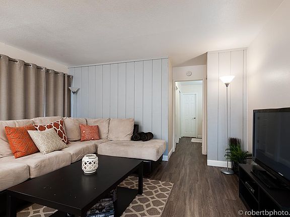3rd image of 3238 Ashford St Unit I