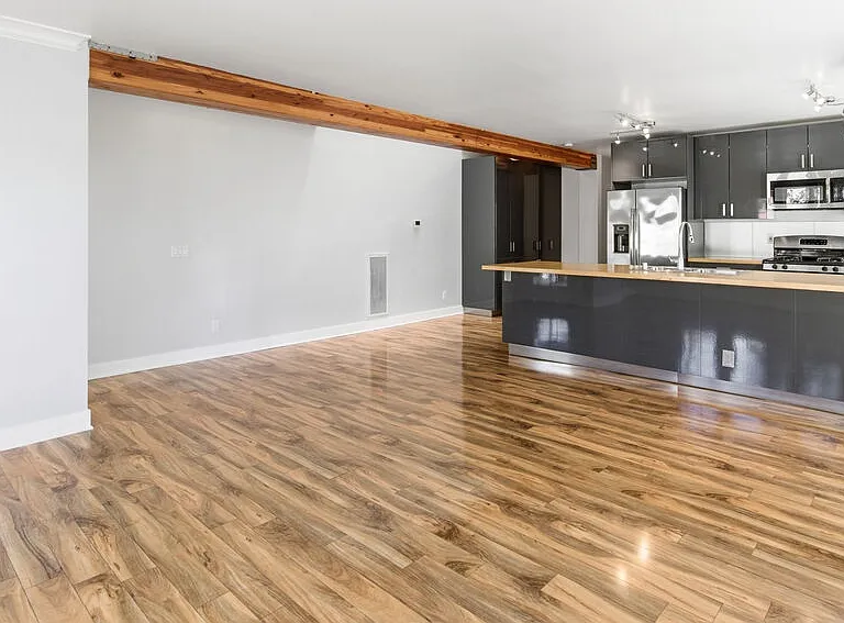 222 N New Hampshire Ave — Photo 9