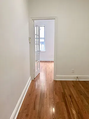 Rented by Compass | media 9