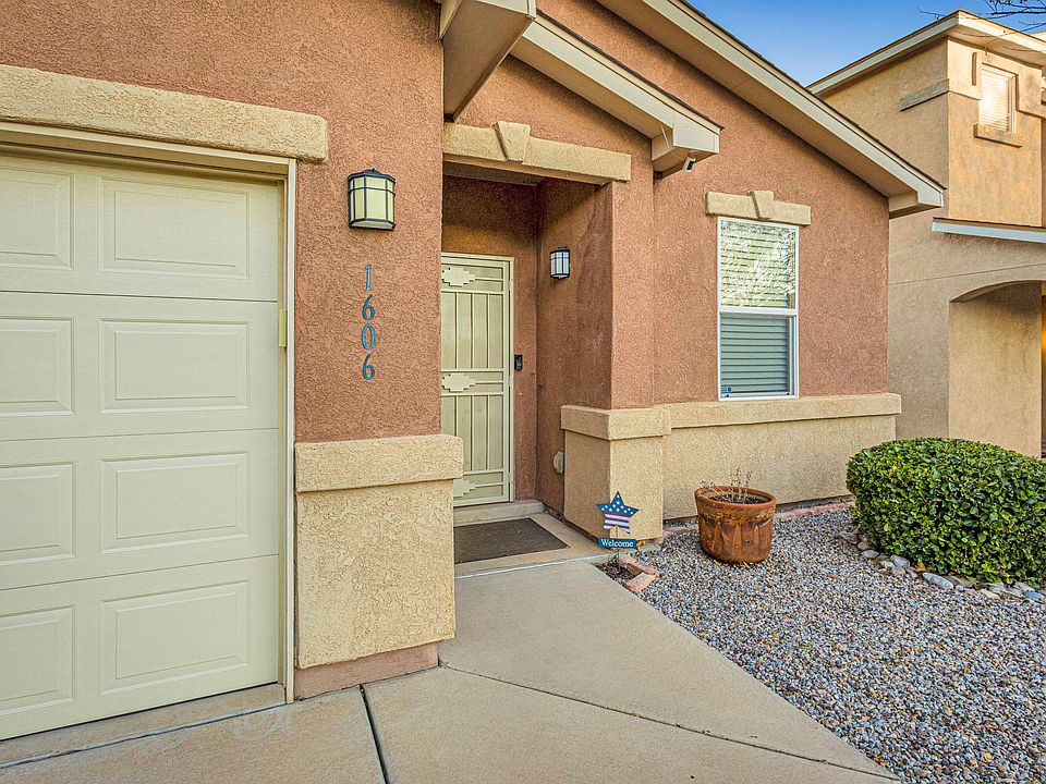 2nd image of 1606 Agua Dulce Dr SE