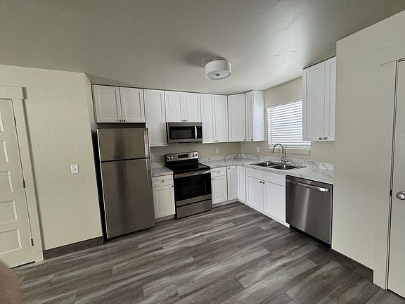 4th image of 173 Jewel Basin Ct APT B4