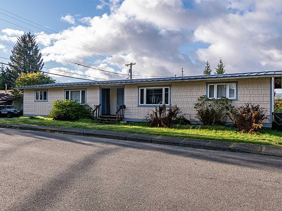 4th image of 3405-3407 Hawkins Avenue