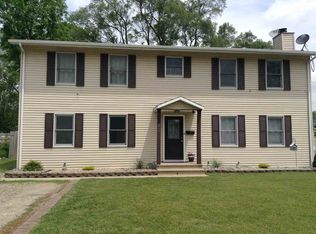 405 E Stocker St, Angola, IN 46703