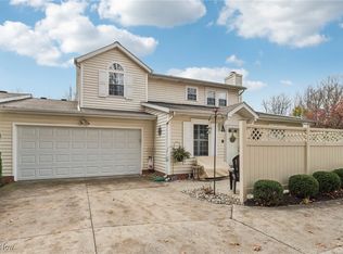 709 S Point Trl #B7, Berea, OH 44017