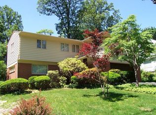 31 Longspur Rd, Yonkers, NY 10701