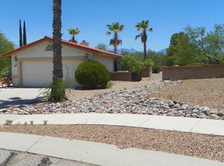 11 W Calle Frambuesa, Green Valley, AZ 85614