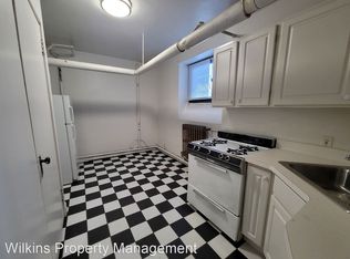 2121 E Capitol Dr APT 303, Milwaukee, WI 53211