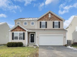 2415 Angelfire Dr, Grove City, OH 43123