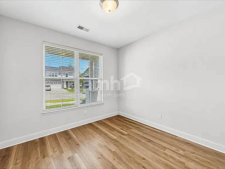 5022 Mountain Springs Rd — Photo 15