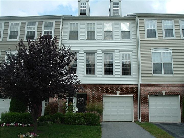 1st image of 512 E Boxborough Dr