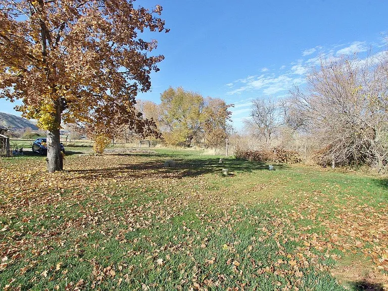 3344 W South Slope Rd — Photo 24