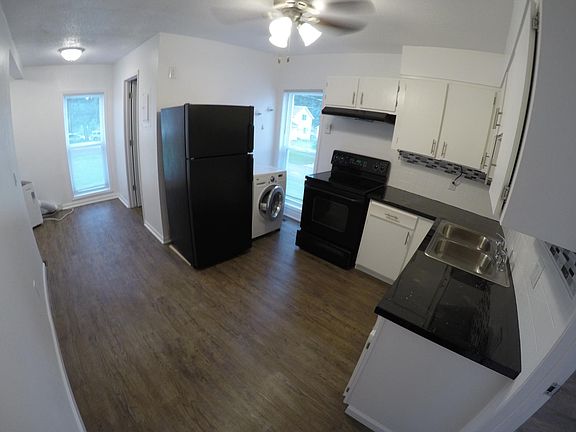 4th image of 101 Parkway Ave APT C