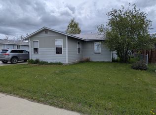 245 Smith St, Lander, WY 82520