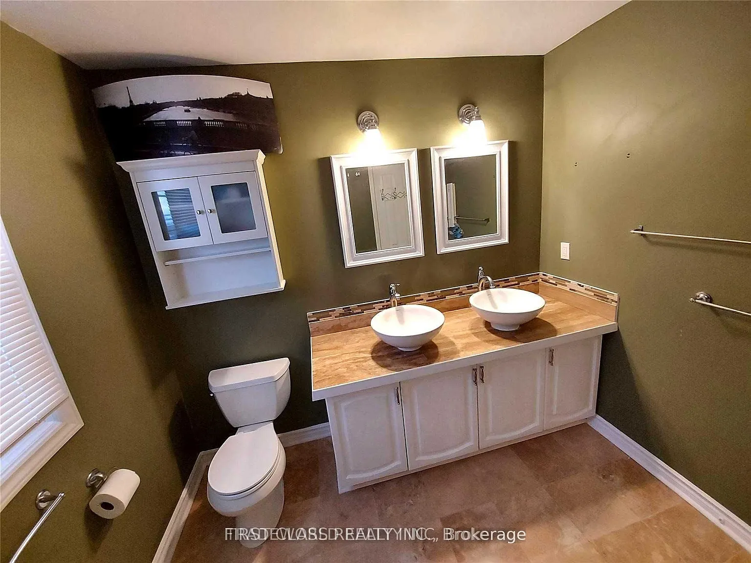 3 bed, $2,780 — Photo 2