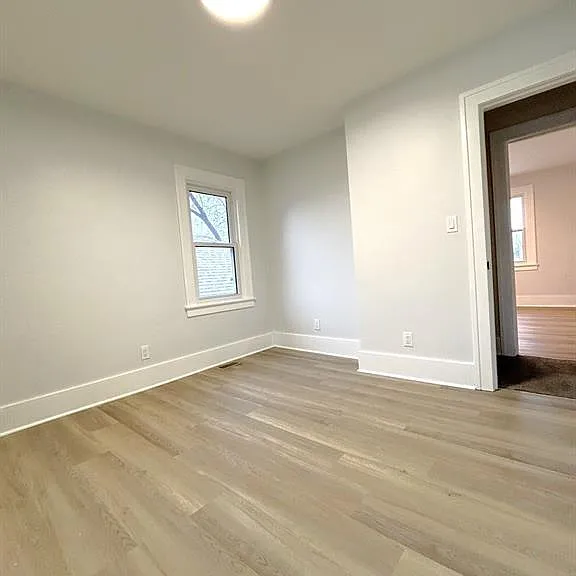 1748 Hall Ave #MAIN — Photo 15