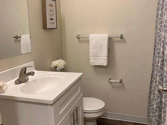 2nd image of 1121 Stainback St #4202