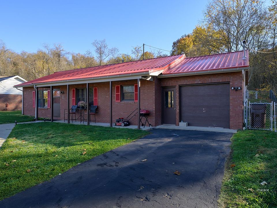 1st image of 55 Butternut Dr