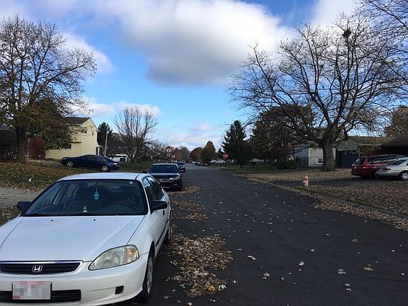 5th image of 4735 Manitoba Ct