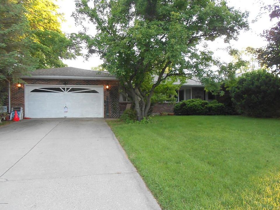 1st image of 6095 Enola Ave