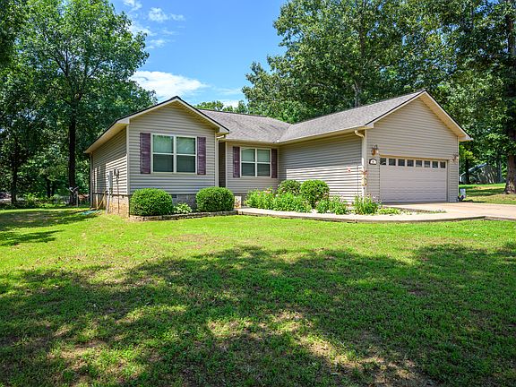 2nd image of 6 Canterbury Cir