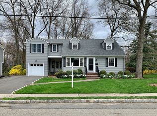 16 Kimball St, Chatham, NJ 07928