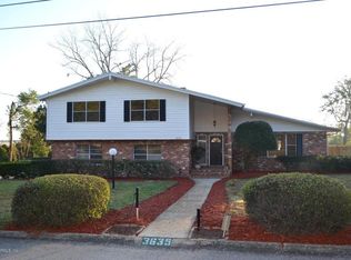 3635 Riveredge Dr, Jacksonville, FL 32277