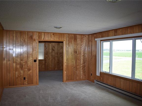 4th image of 602 Cypress Dr