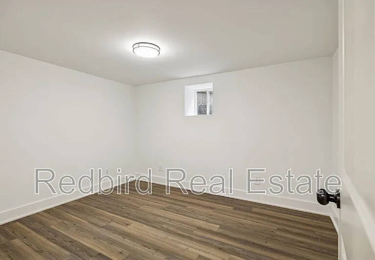 611 S 12th St #B — Photo 4