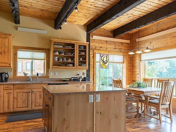 Kitchen/Dining