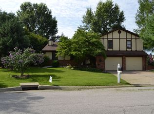 110 Becky Dr, Waterloo, IL 62298
