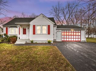 56 Chapel St, Shirley, MA 01464