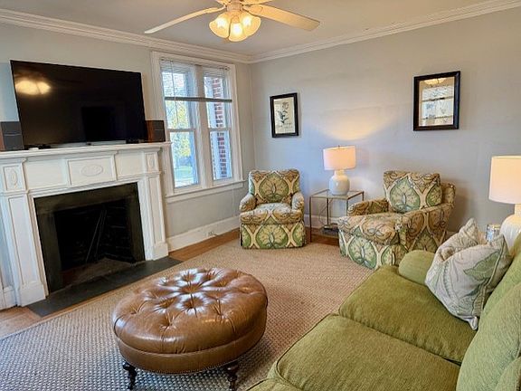 4th image of 1916 Lombardy Cir