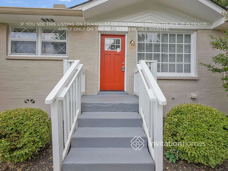 111 Curtiswood Dr — Photo 4
