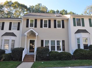 105 Riverwalk Cir, Cary, NC 27511