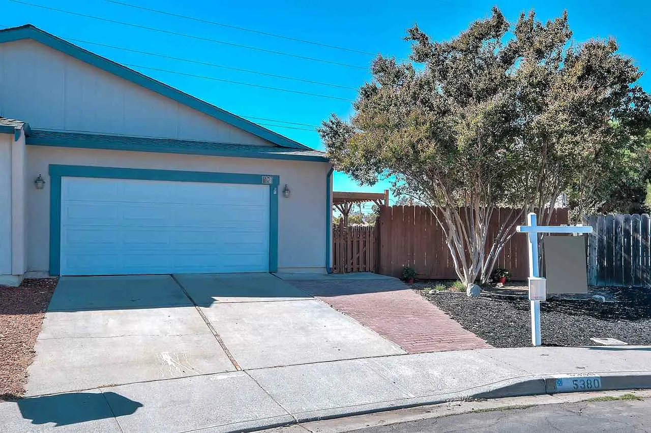 5380 Treeflower Dr photo 1