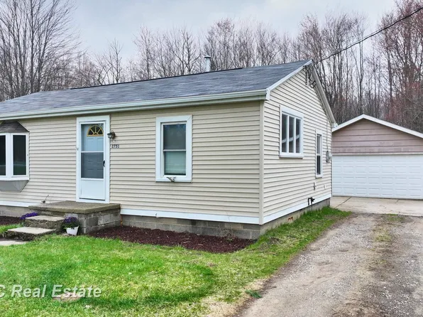 2751 E Deckerville Rd, Caro, MI 48723